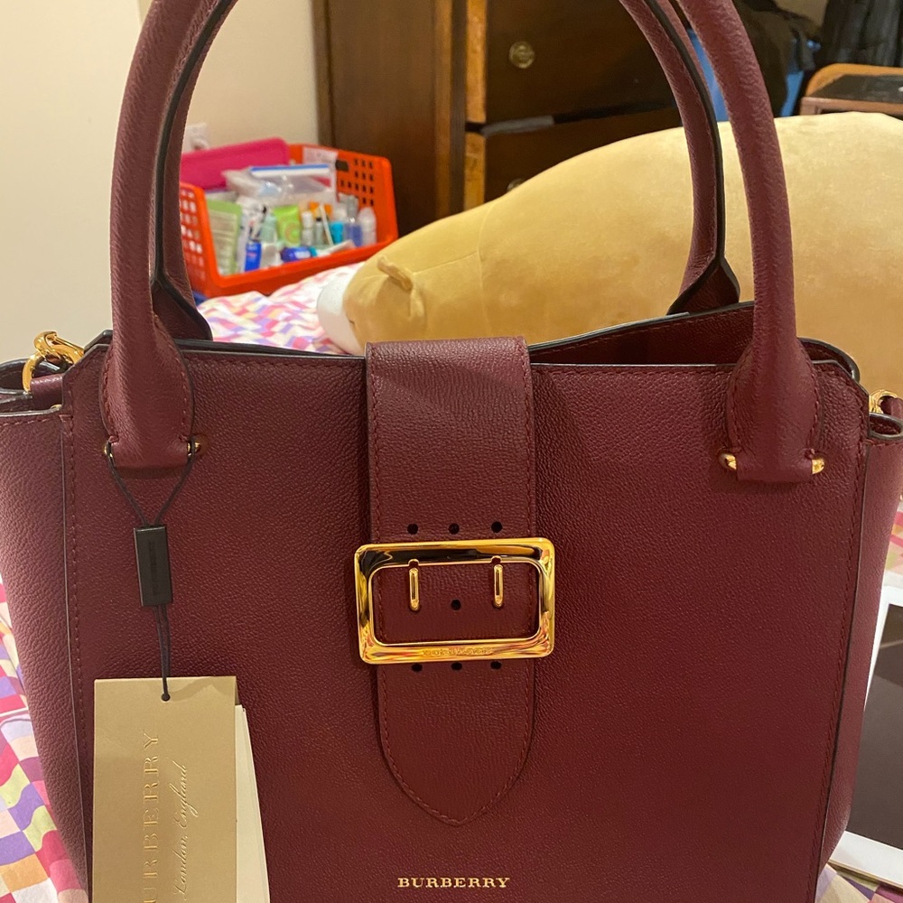 Burberry - Picture 7 of 10